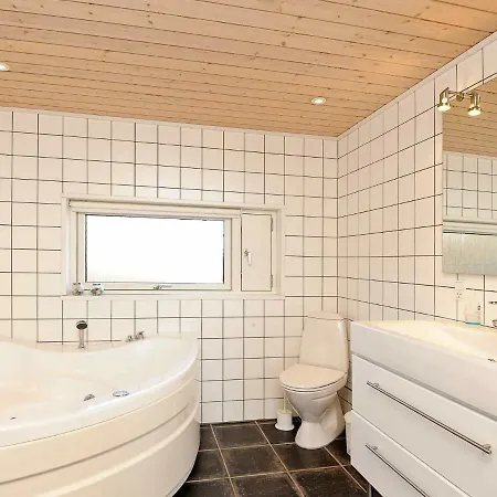 8 Person In Sj Lund Holiday home Hejls